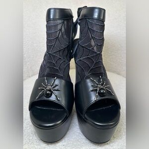 Dolls Kill Trickz N’ Treatz Weave The Night black platform heels spider web 7